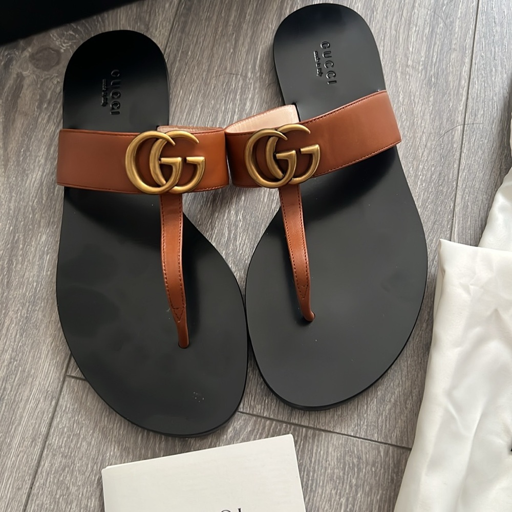 Authentic Gucci Brown and Black Sandals with Signature GG Logo. Size 37.5/7.5 - Picture 2 of 8